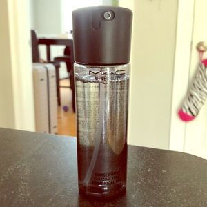 MAC charcoal mineralize spray